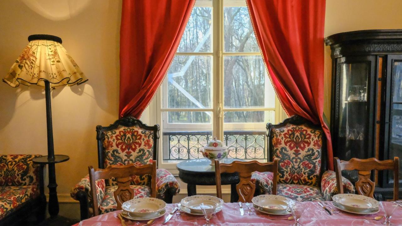 Private Castle With Park - Chateau Guillermo La Moncelle ภายนอก รูปภาพ
