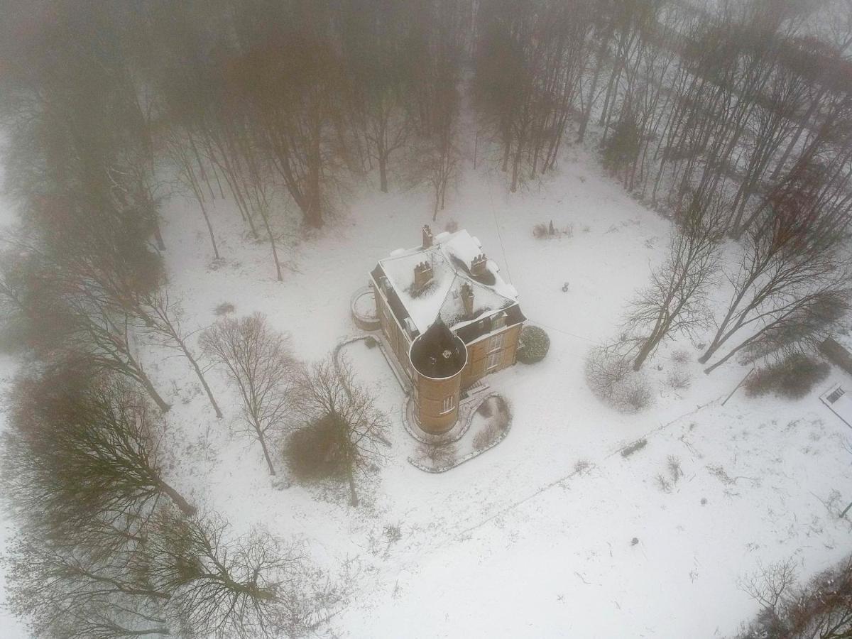 Private Castle With Park - Chateau Guillermo La Moncelle ภายนอก รูปภาพ