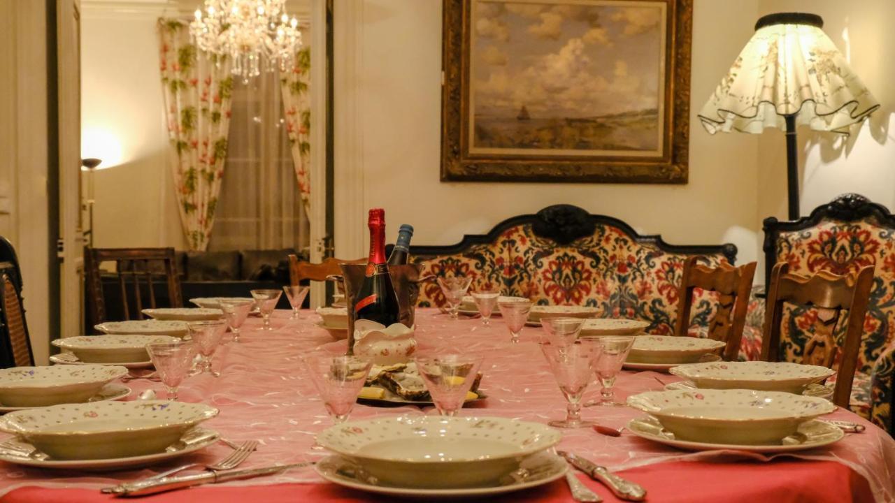 Private Castle With Park - Chateau Guillermo La Moncelle ภายนอก รูปภาพ