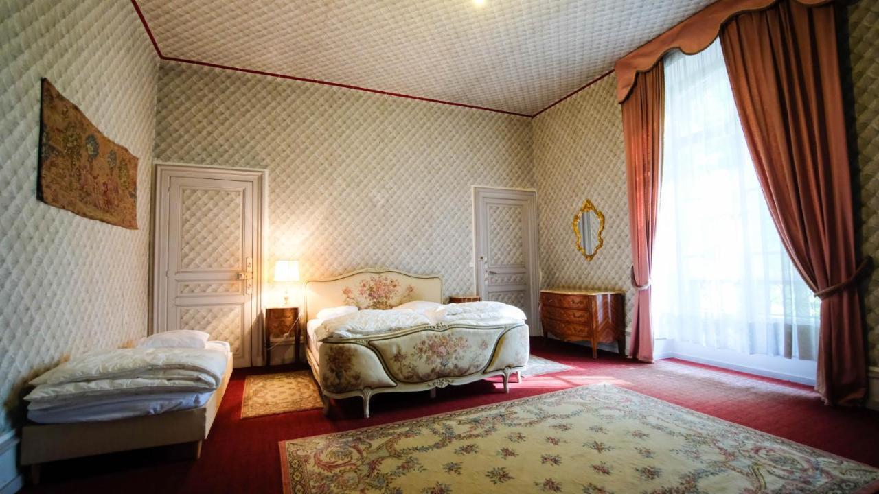 Private Castle With Park - Chateau Guillermo La Moncelle ภายนอก รูปภาพ